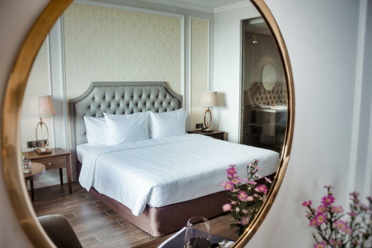 Phu Cuong Hotel Ca Mau Exterior photo